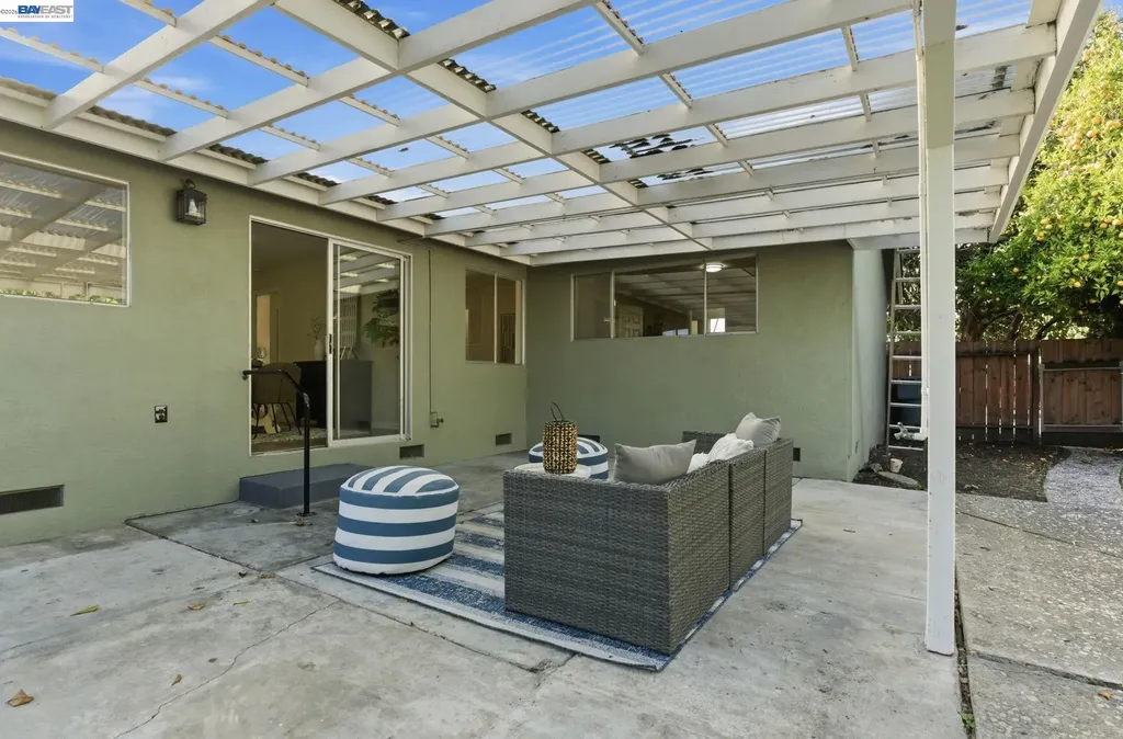 1902 Evergreen Avenue San Leandro CA 94577