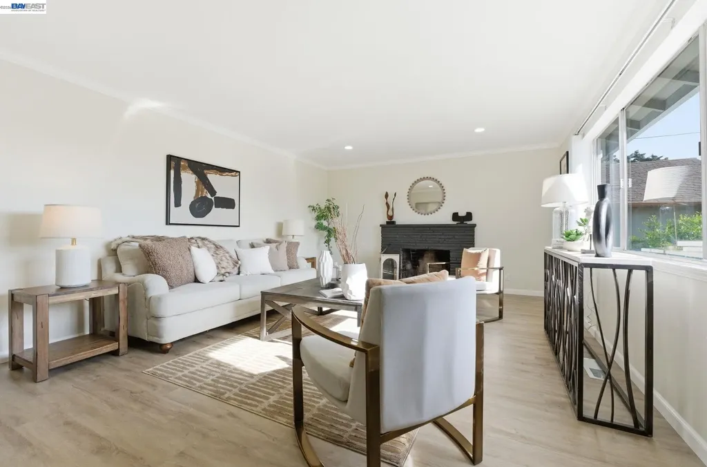 1902 Evergreen Avenue San Leandro CA 94577