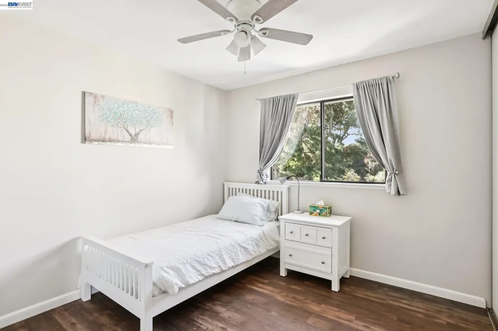 300 Lodgepole Court Martinez CA 94553