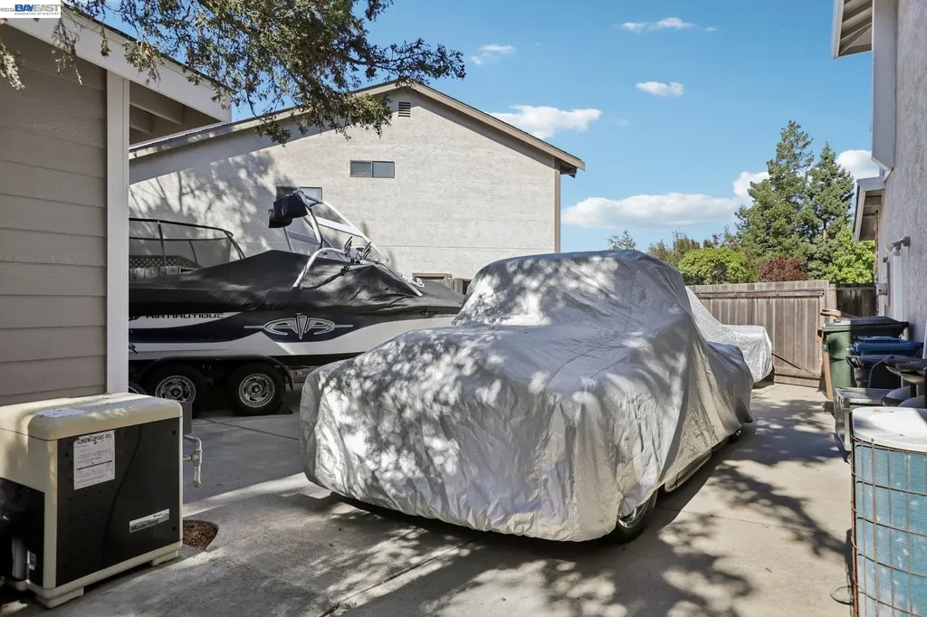 300 Lodgepole Court Martinez CA 94553