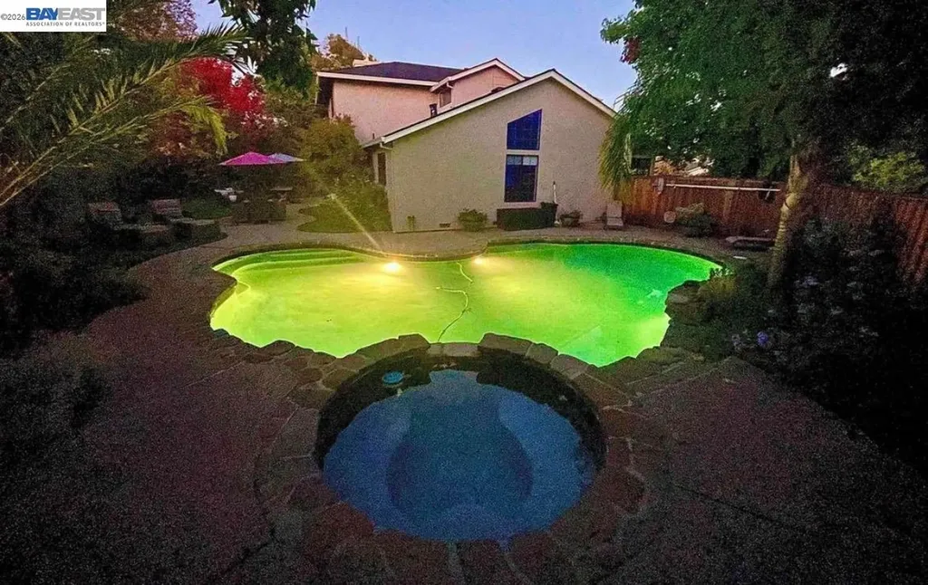 300 Lodgepole Court Martinez CA 94553