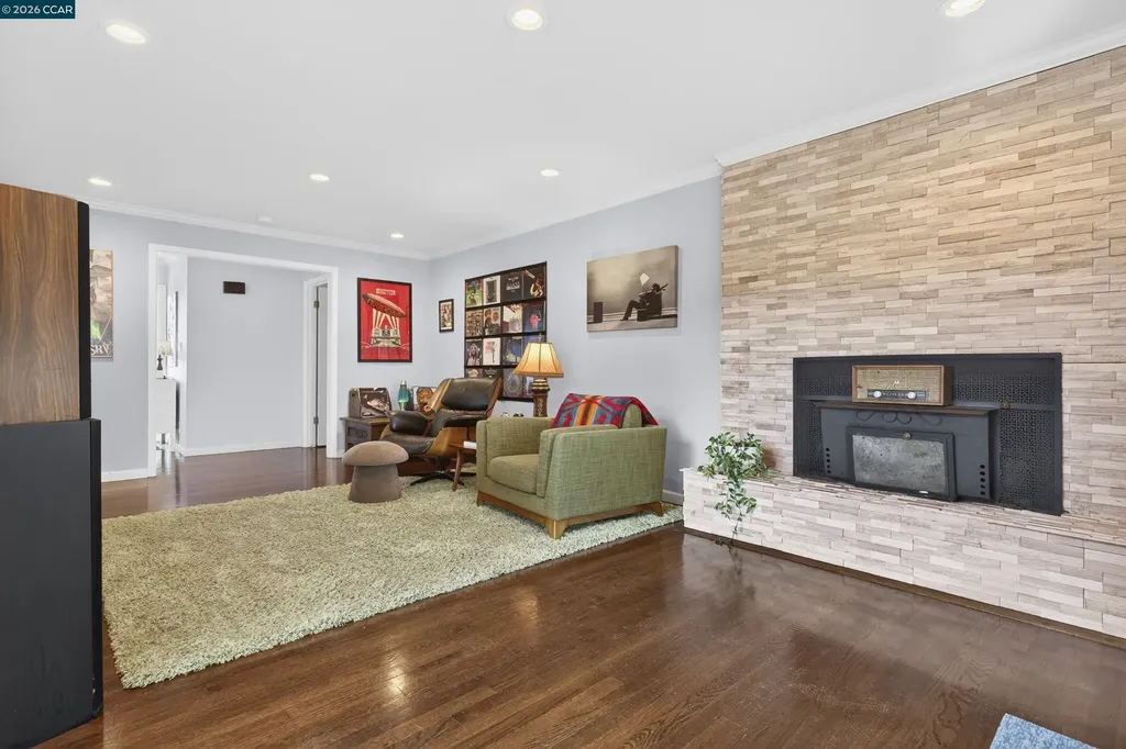 73 Pine Hill Drive El Sobrante CA 94803