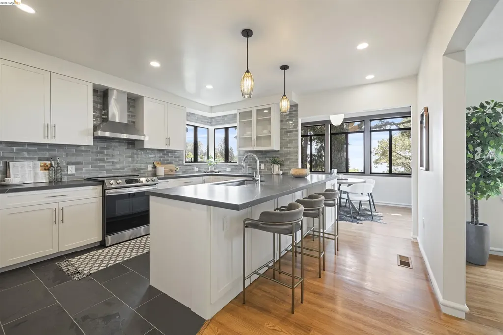 1170 Sterling Avenue Berkeley CA 94708