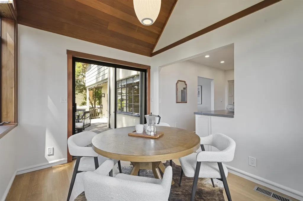 1170 Sterling Avenue Berkeley CA 94708