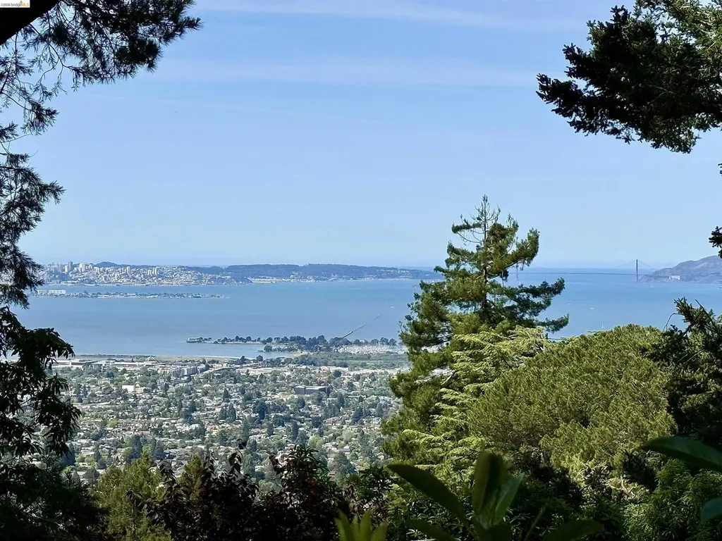 1170 Sterling Avenue Berkeley CA 94708