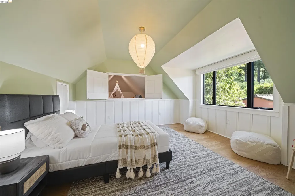 1170 Sterling Avenue Berkeley CA 94708