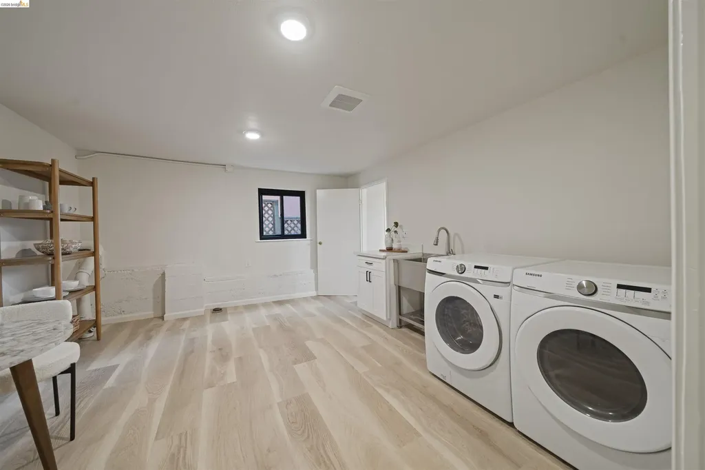 1170 Sterling Avenue Berkeley CA 94708