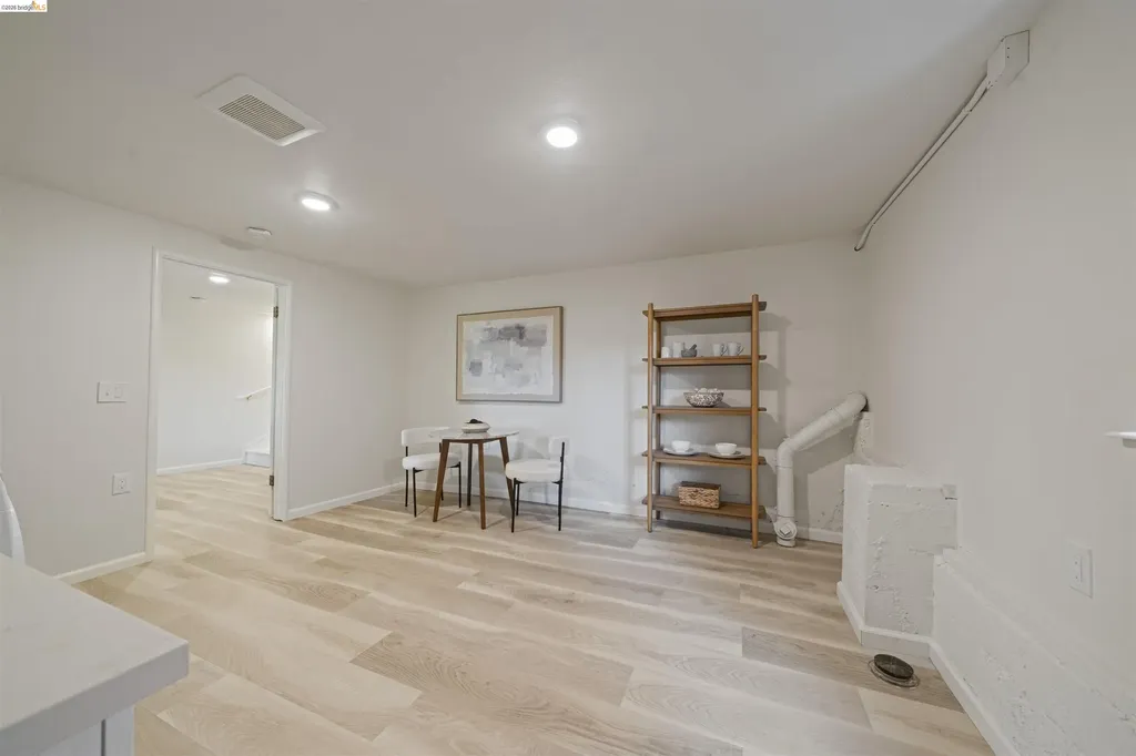 1170 Sterling Avenue Berkeley CA 94708