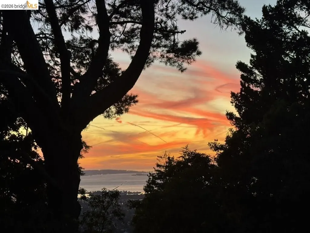 1170 Sterling Avenue Berkeley CA 94708
