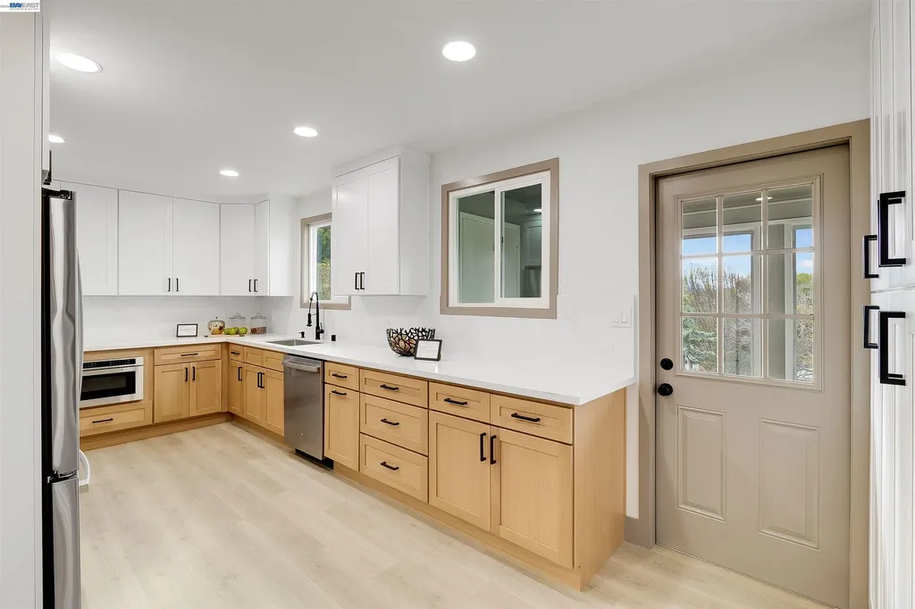 6502 Morris Avenue El Cerrito CA 94530