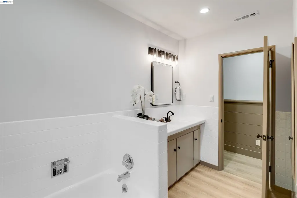 6502 Morris Avenue El Cerrito CA 94530
