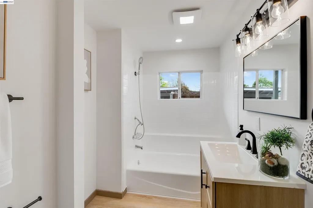 6502 Morris Avenue El Cerrito CA 94530