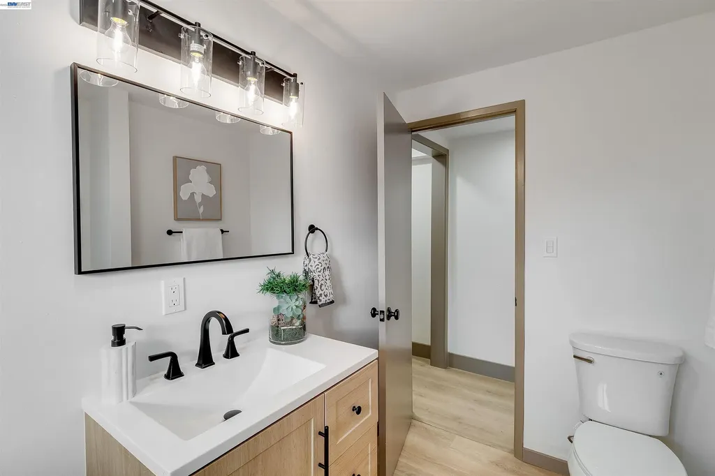6502 Morris Avenue El Cerrito CA 94530