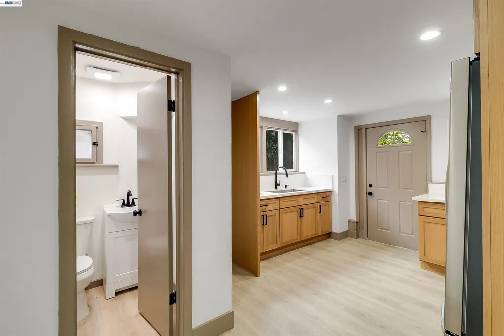 6502 Morris Avenue El Cerrito CA 94530