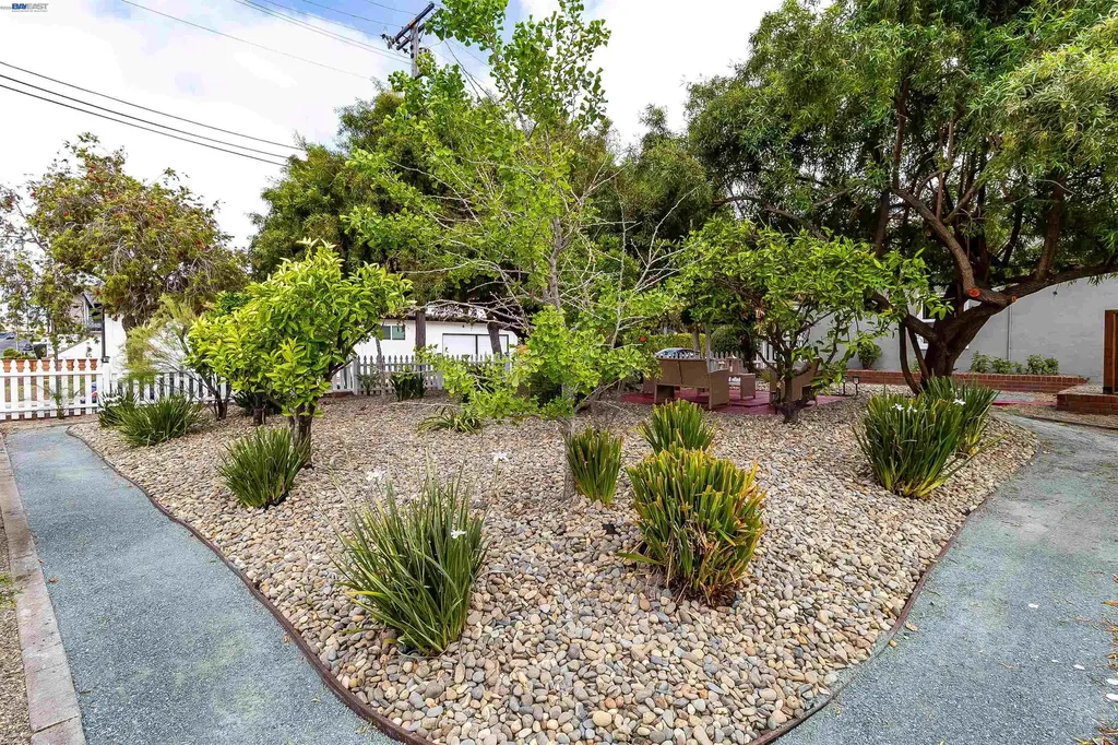 6502 Morris Avenue El Cerrito CA 94530