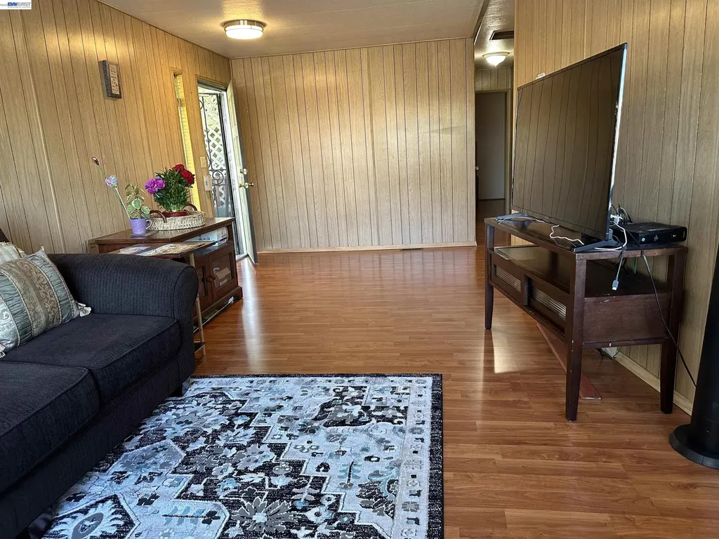 1150 Winton Avenue Hayward CA 94545