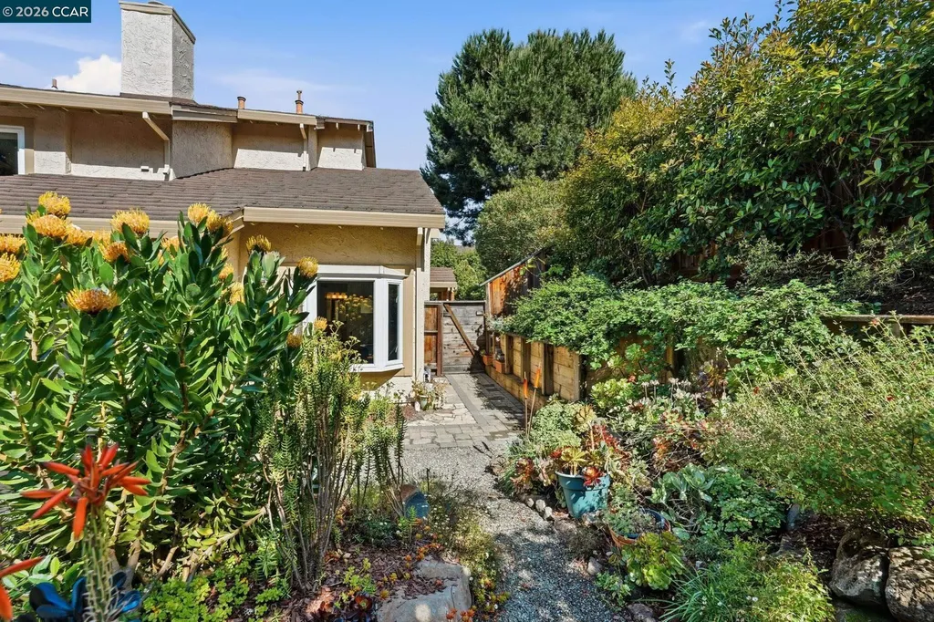 2365 Sweetwater Drive Martinez CA 94553