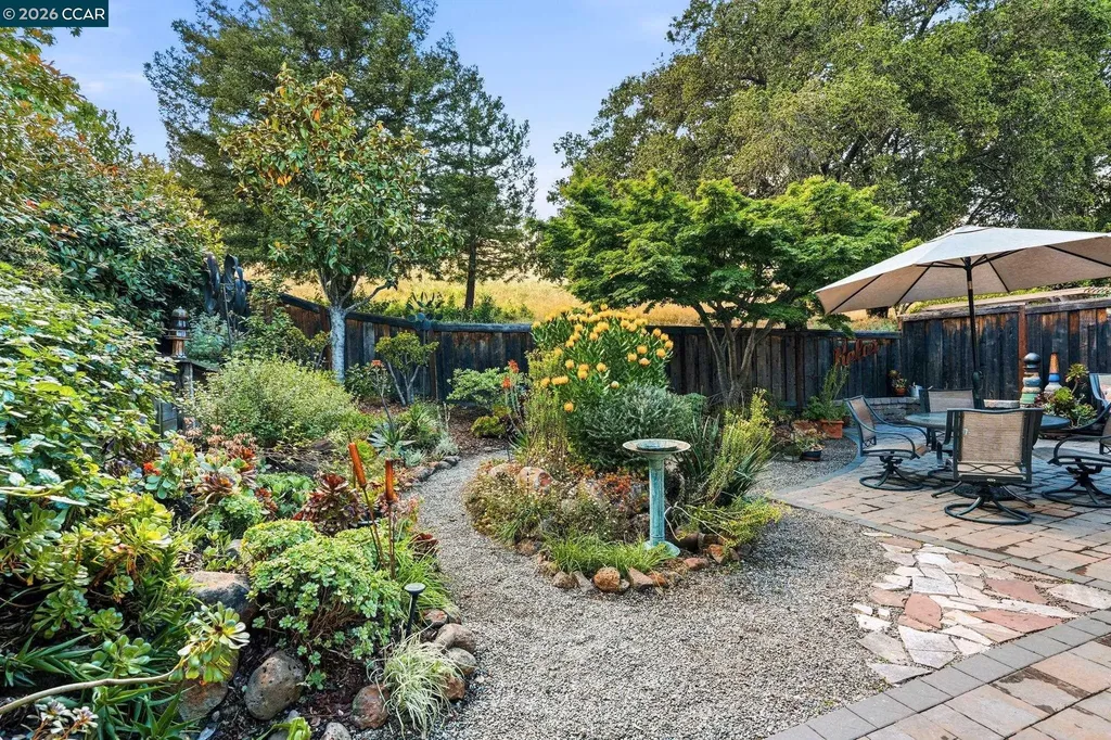 2365 Sweetwater Drive Martinez CA 94553