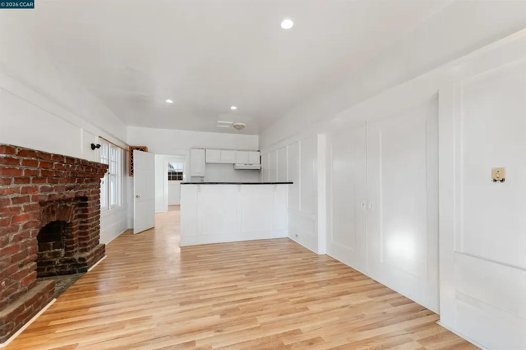 5315 Cole Street Oakland CA 94601