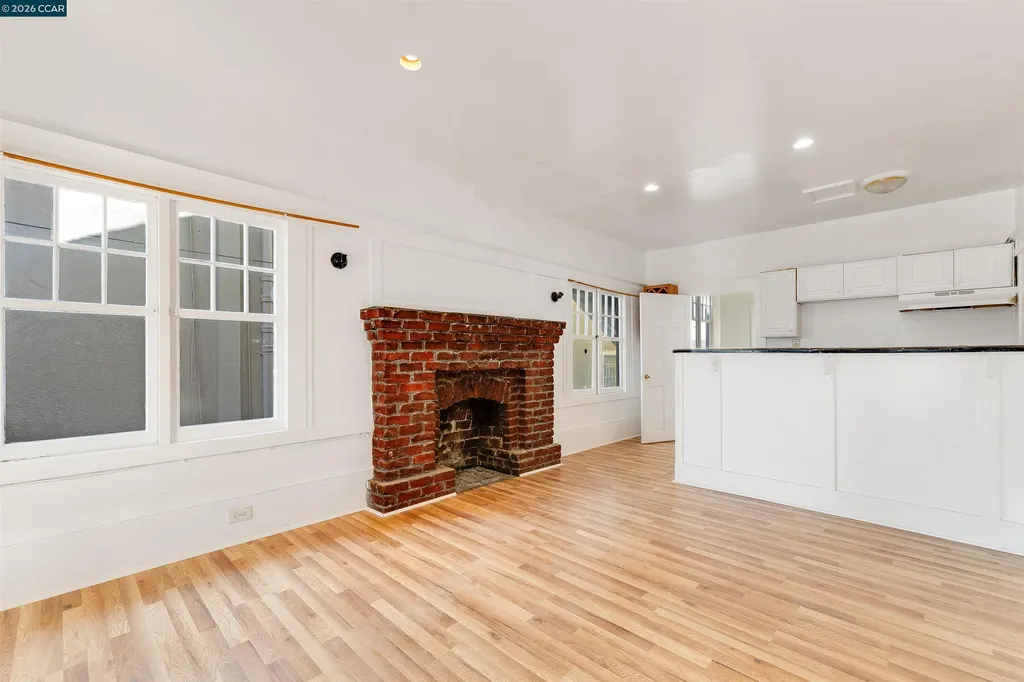5315 Cole Street Oakland CA 94601