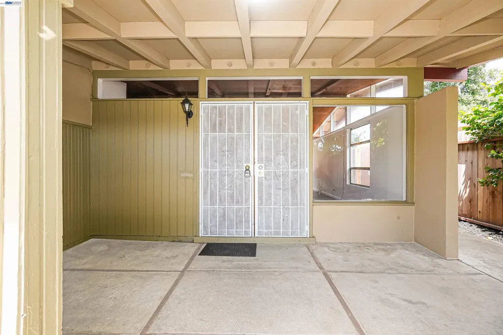 1673 Southgate Street Hayward CA 94545