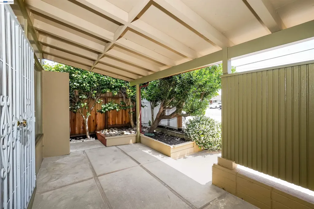 1673 Southgate Street Hayward CA 94545