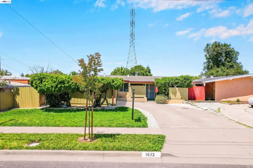 1673 Southgate Street Hayward CA 94545
