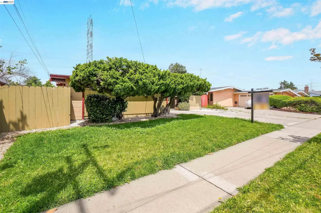1673 Southgate Street Hayward CA 94545