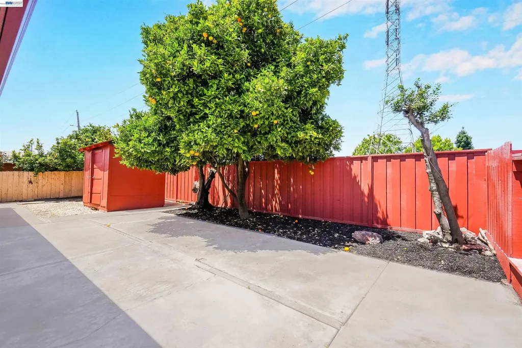 1673 Southgate Street Hayward CA 94545