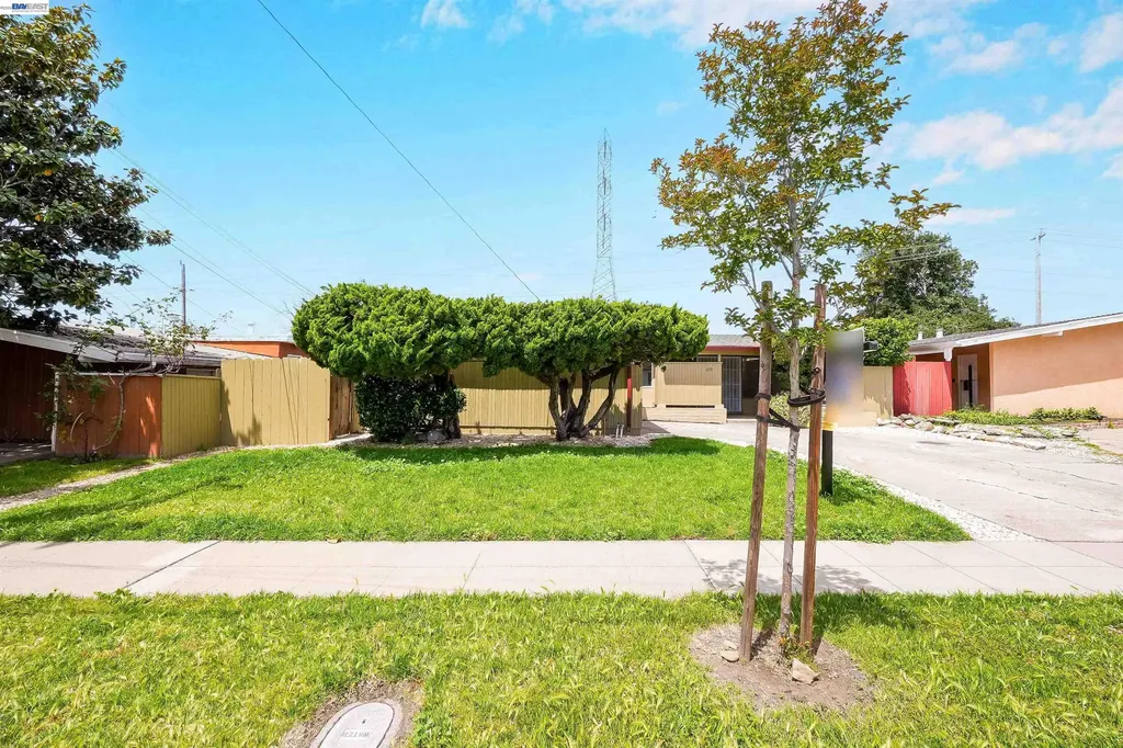 1673 Southgate Street Hayward CA 94545