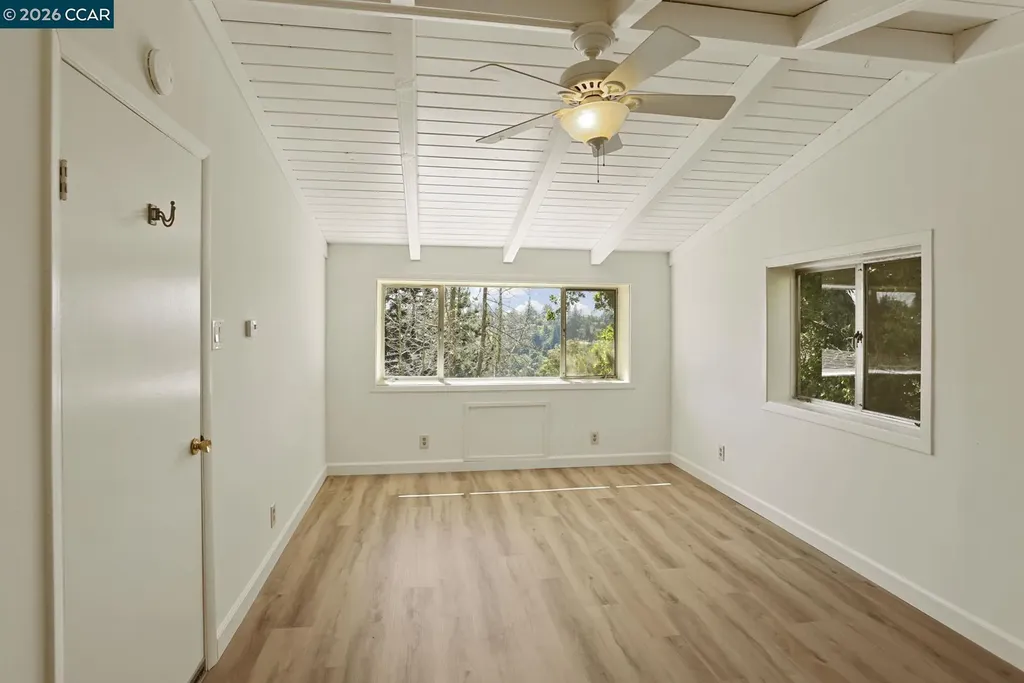 5716 Merriewood Drive Oakland CA 94611