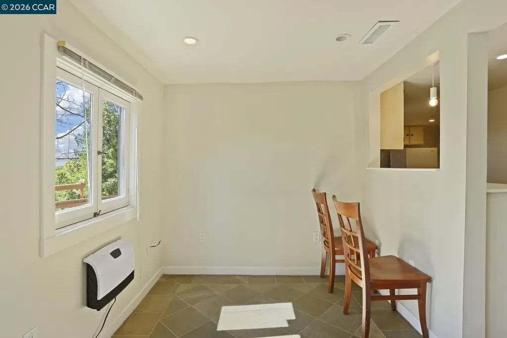 5716 Merriewood Drive Oakland CA 94611