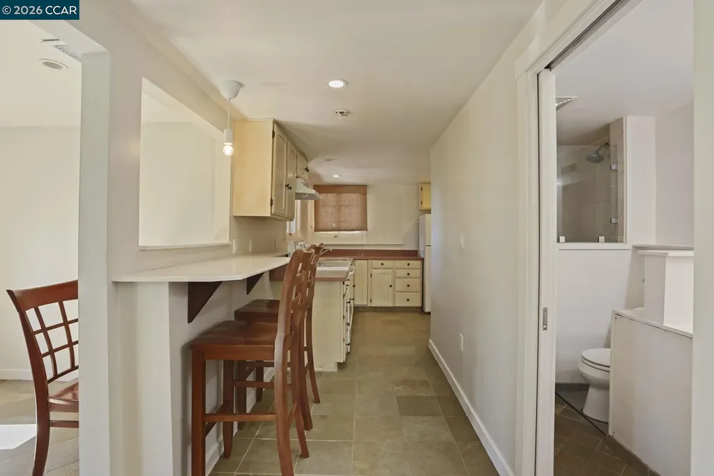 5716 Merriewood Drive Oakland CA 94611