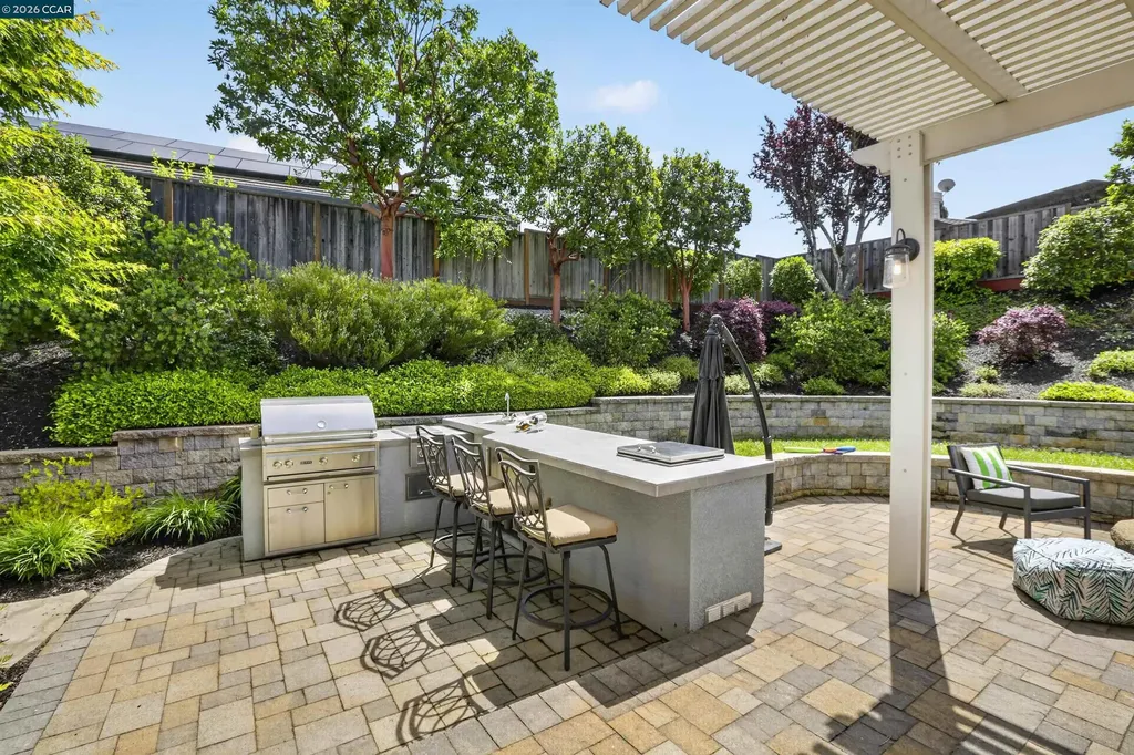 22 Williams Drive Moraga CA 94556