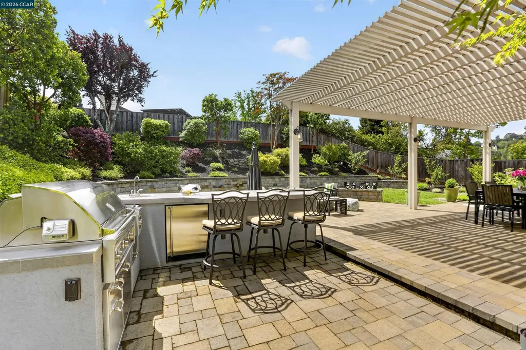 22 Williams Drive Moraga CA 94556