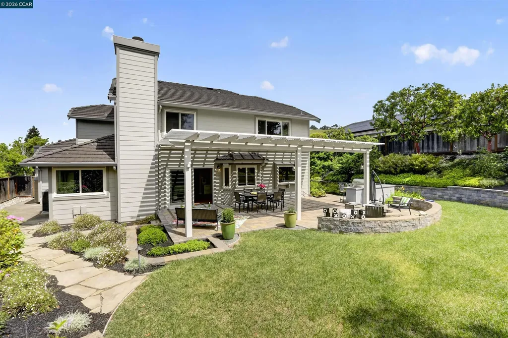 22 Williams Drive Moraga CA 94556