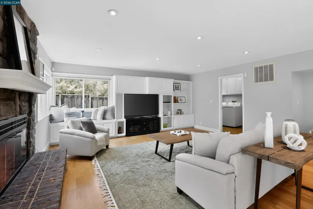 22 Williams Drive Moraga CA 94556