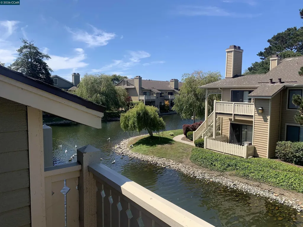 96 Lakeshore Court Richmond CA 94804