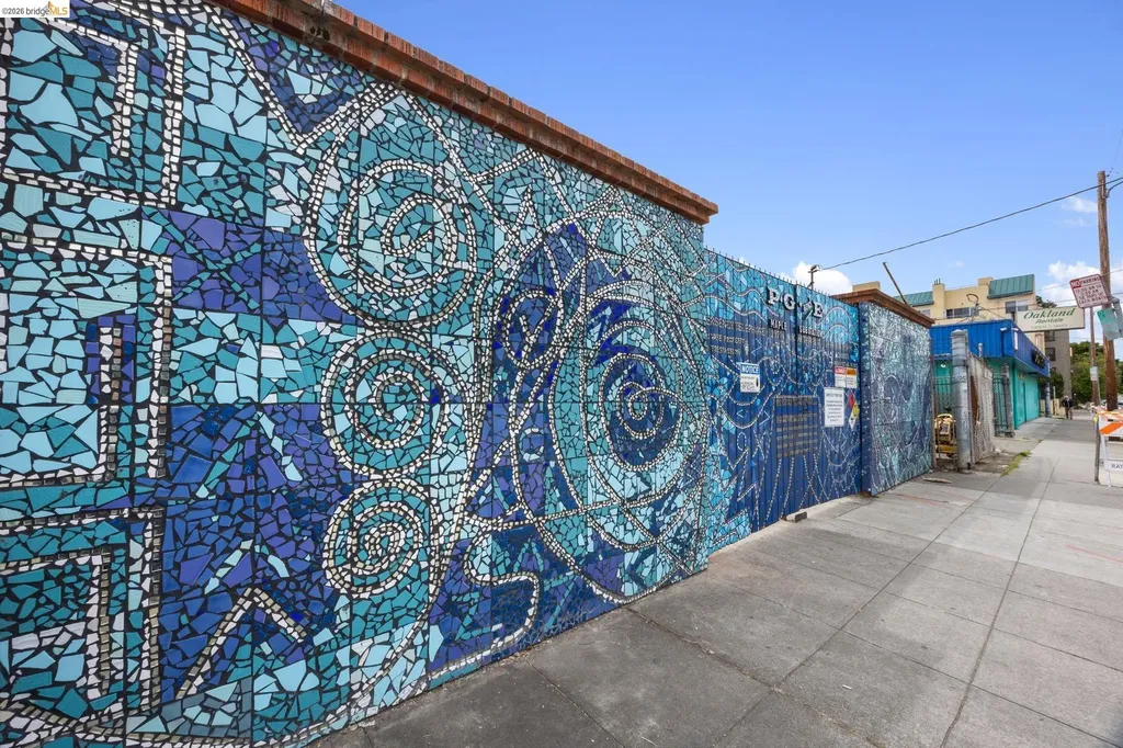 3872 35th Avenue Oakland CA 94619