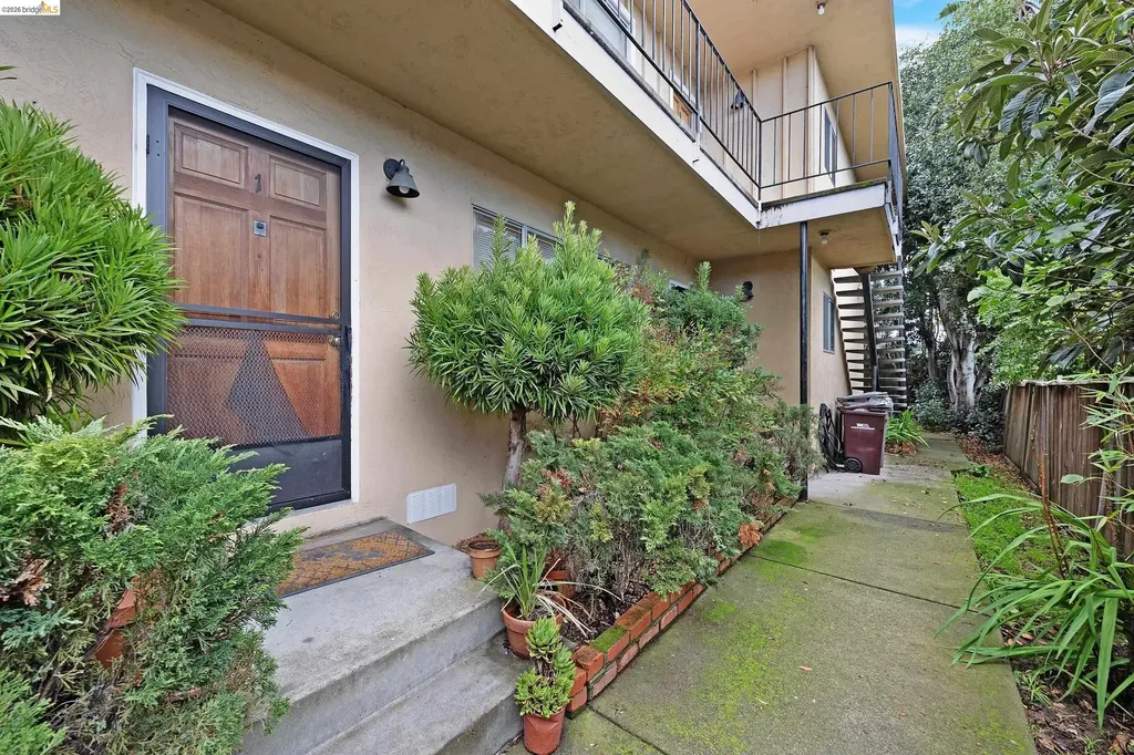3872 35th Avenue Oakland CA 94619