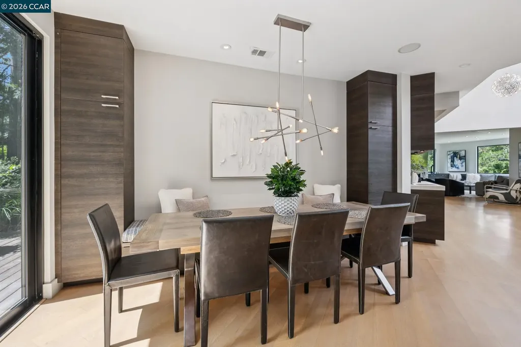 32 Los Dedos Road Orinda CA 94563