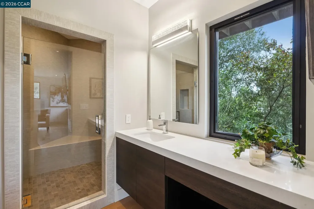 32 Los Dedos Road Orinda CA 94563