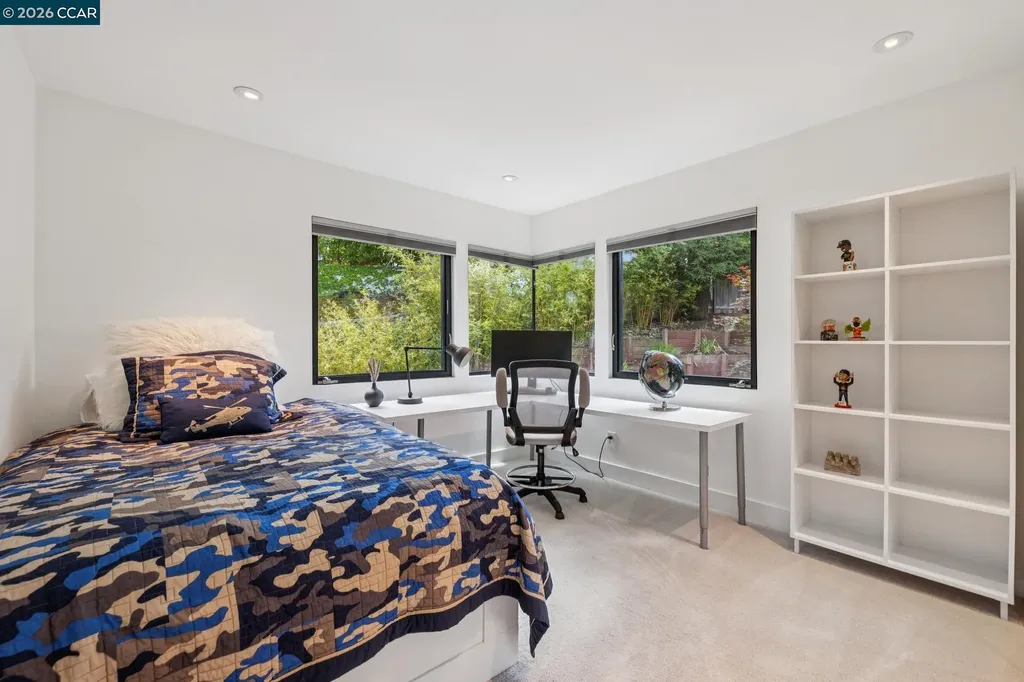 32 Los Dedos Road Orinda CA 94563