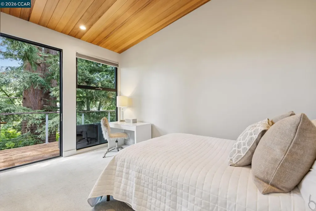 32 Los Dedos Road Orinda CA 94563