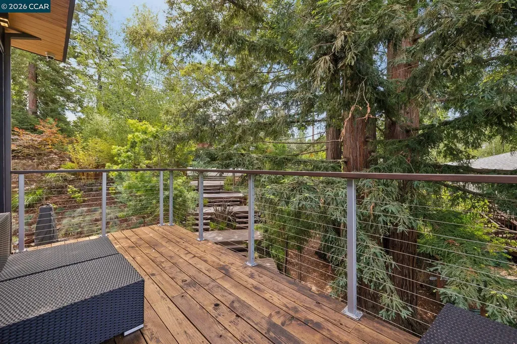 32 Los Dedos Road Orinda CA 94563