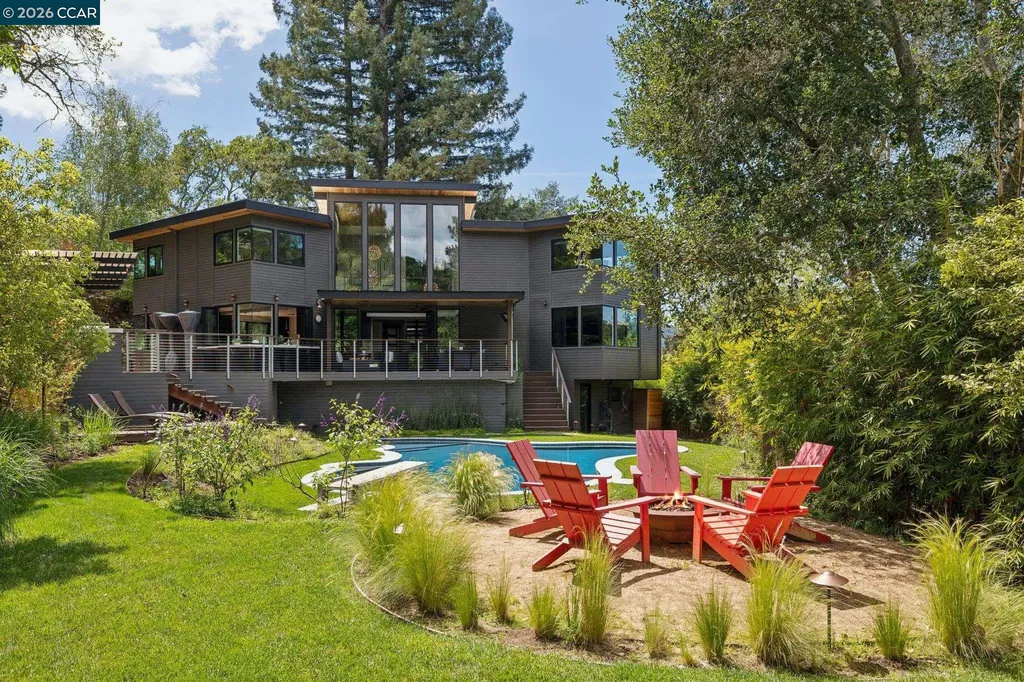32 Los Dedos Road Orinda CA 94563