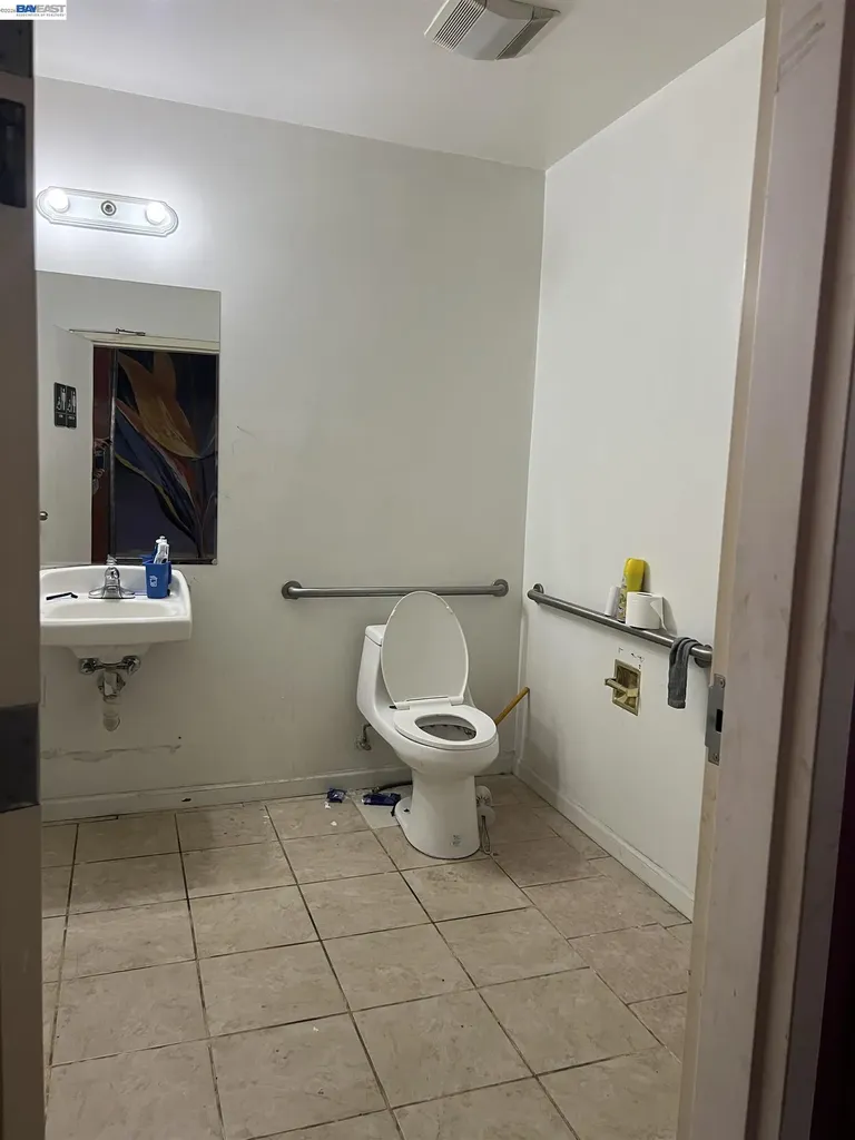 1515 14th Avenue #C1 Oakland CA 94606