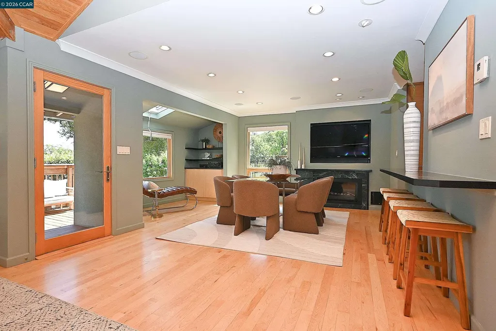 817 Mariposa Road Lafayette CA 94549