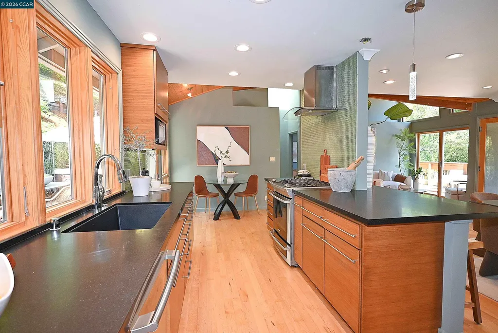 817 Mariposa Road Lafayette CA 94549
