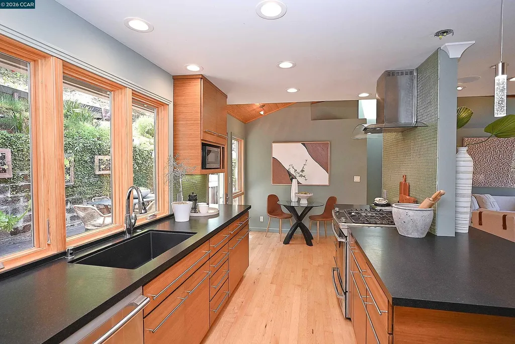 817 Mariposa Road Lafayette CA 94549